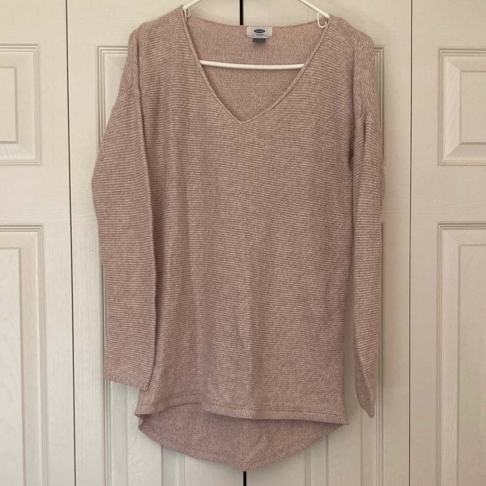 Old Navy V-Neck Sweater in Soft Pink
